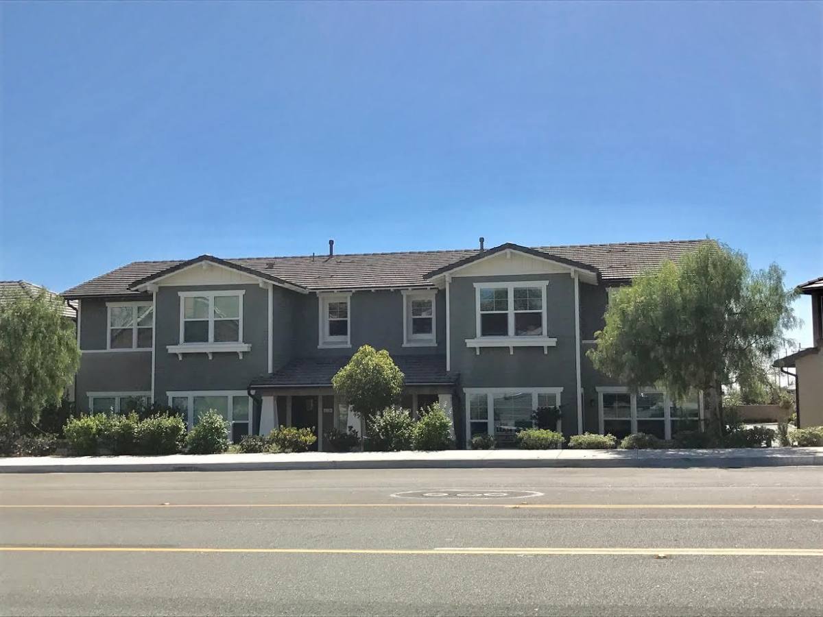 Townhouse for rent at 4314 Avocado Grove, Yorba Linda, CA 92886