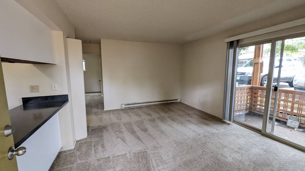 Apartment for rent at 5929 N Lombard St, Portland, OR 97203