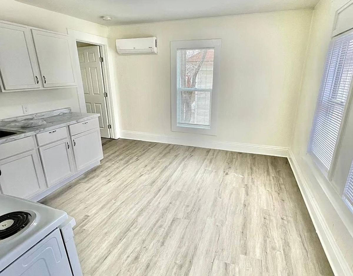 House for rent at 1605 W Maple #4, Wichita, KS 67213