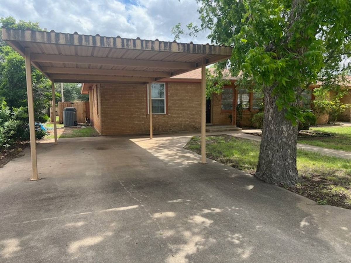 House for rent at 5542 Highway 277 S, Abilene, TX 79606
