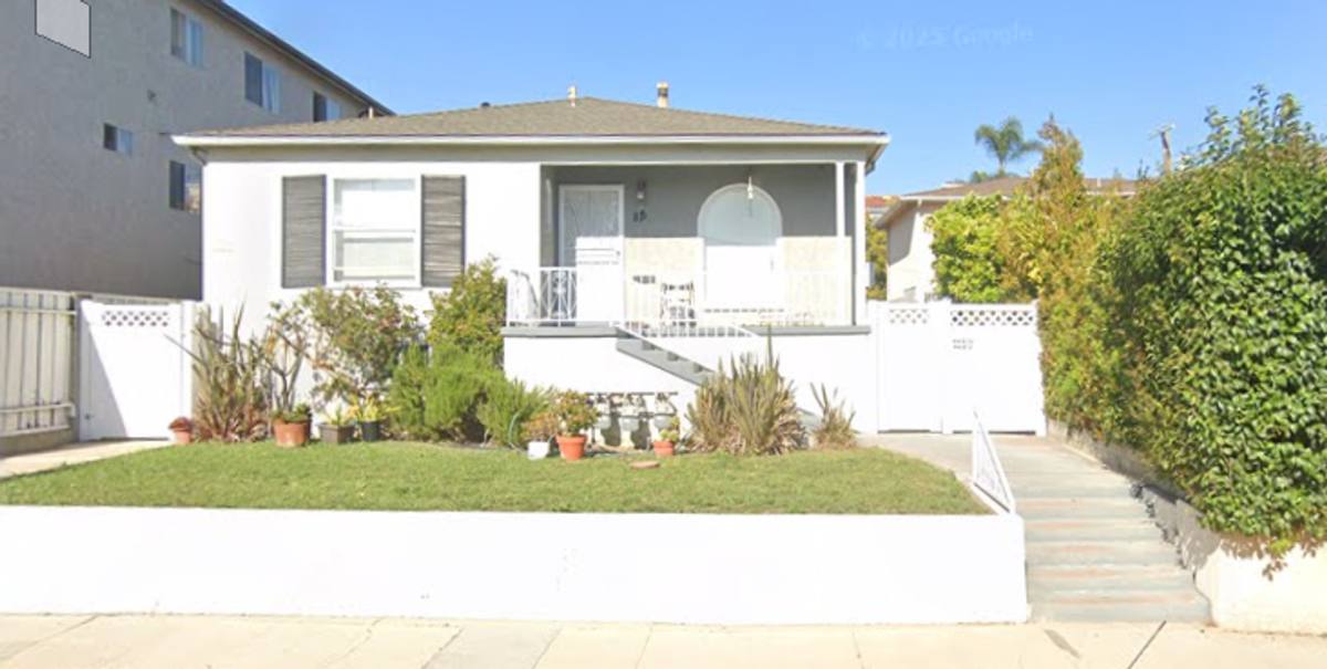 Apartment for rent at 813, 815, 817 S Meyler St, San Pedro, CA 90731
