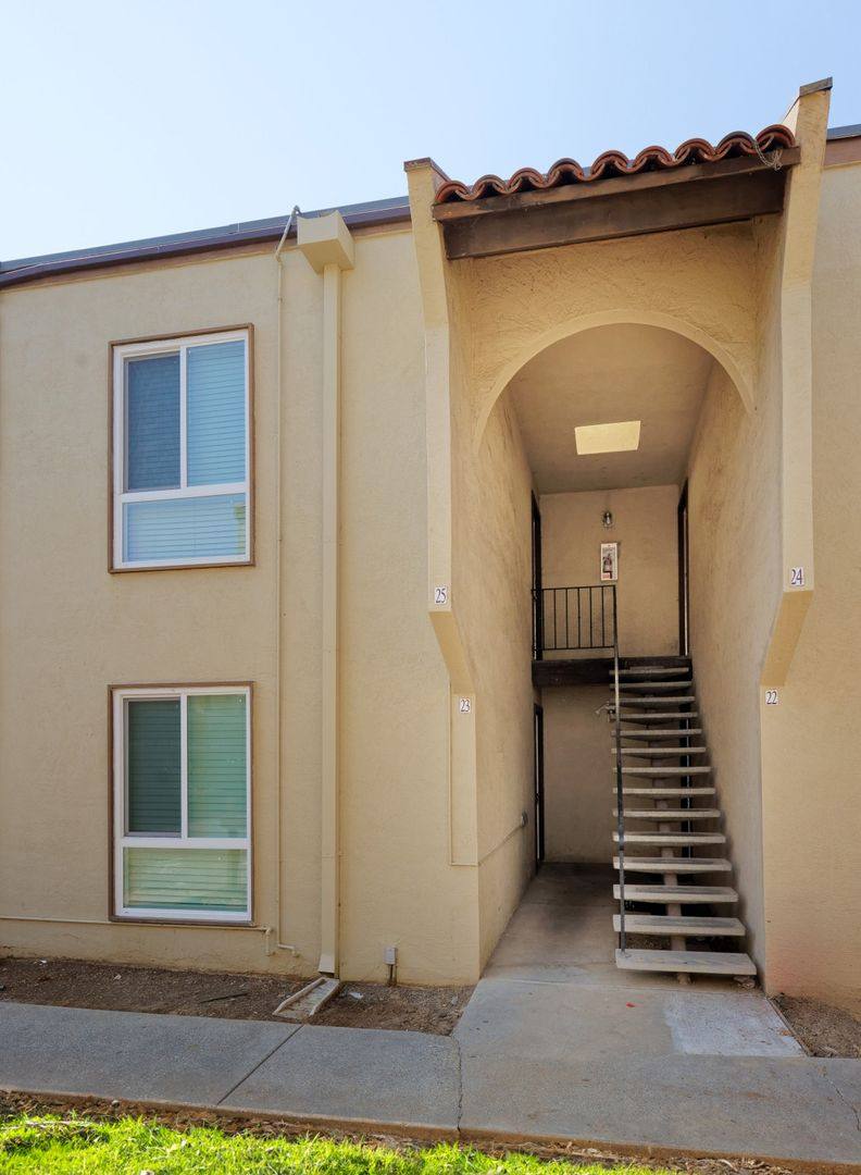 Apartment for rent at 1621 Adelaide St, Concord, CA 94520