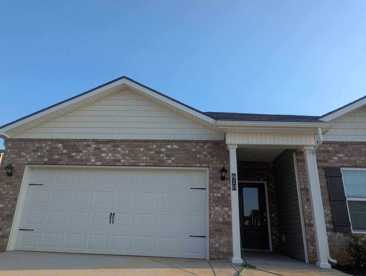 House for rent at 610 Canoe St, Johnson City, TN 37604