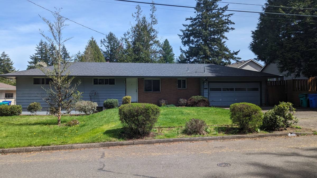 House for rent at 1202 NE 117th Ave, Portland, OR 97220