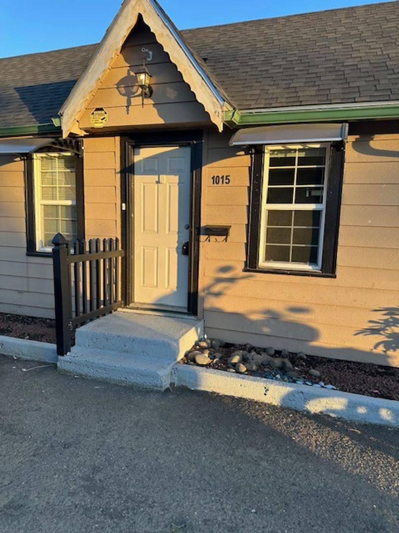Apartment for rent at 1001-1021 Chicago St SE, Albany, OR 97322