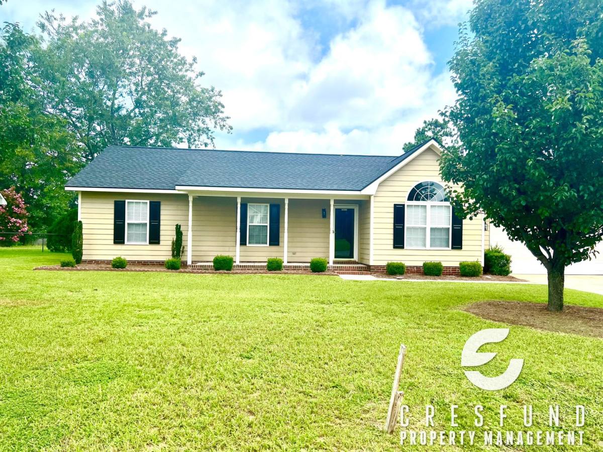 House for rent at 114 Haywood Dr, Raeford, NC 28376