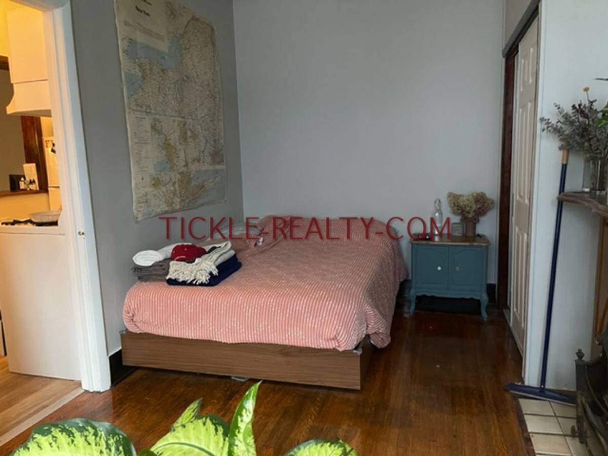 Apartment for rent at 193 Park Ave, Rochester, NY 14607