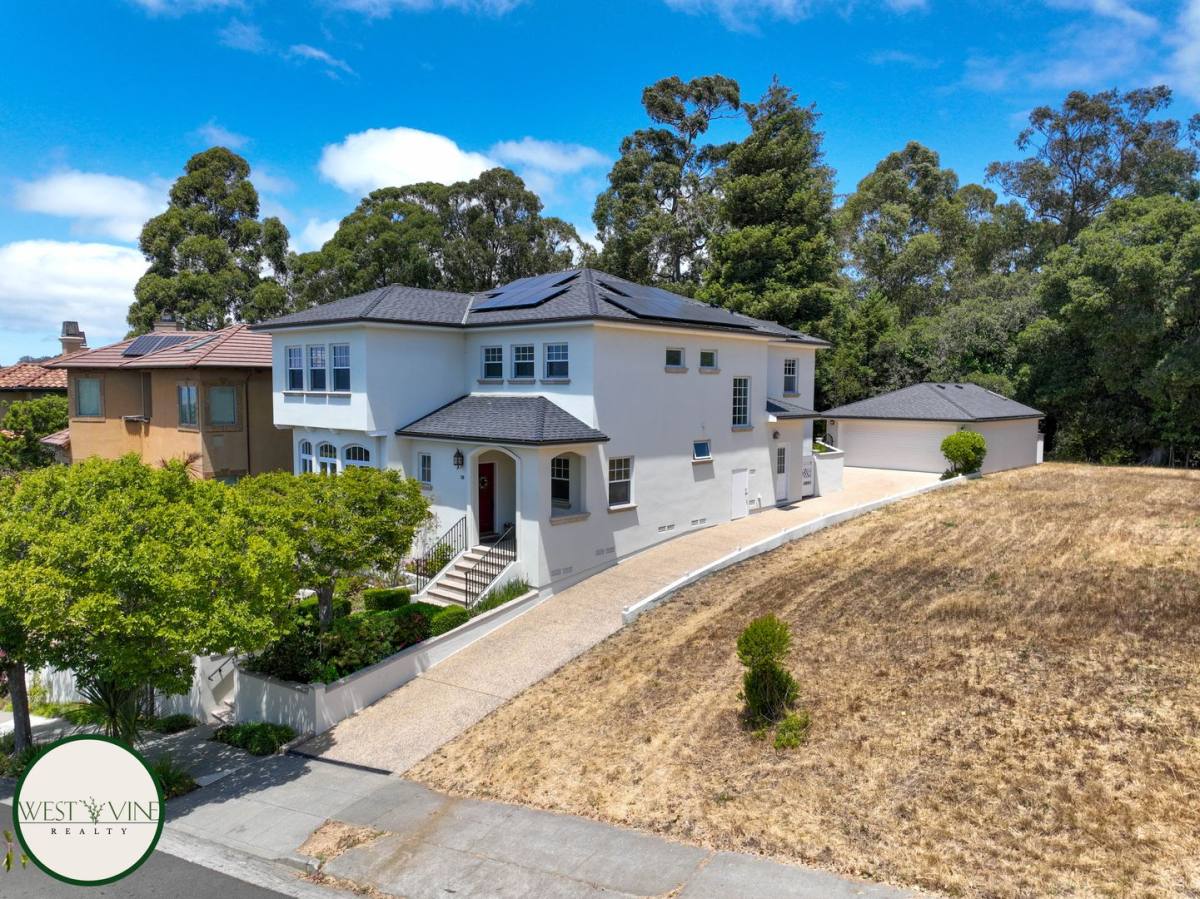 House for rent at 38 Sheridan Rd, Oakland, CA 94618
