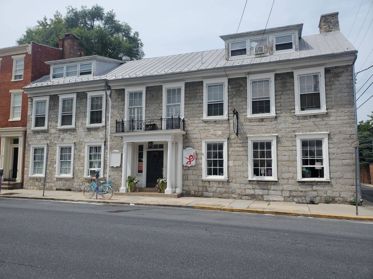 Apartment for rent at 36 S Pitt St, Carlisle, PA 17013