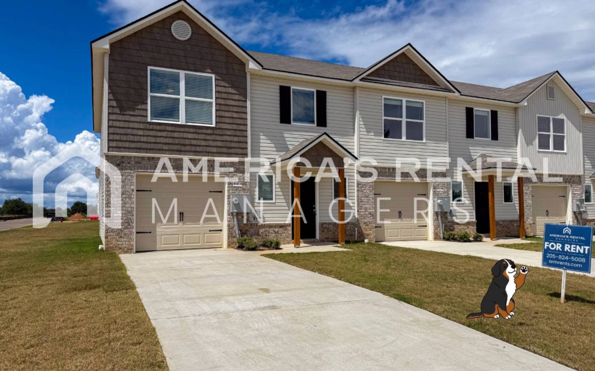 Townhouse for rent at 161 Driftwood Lane, Lincoln, AL 35096