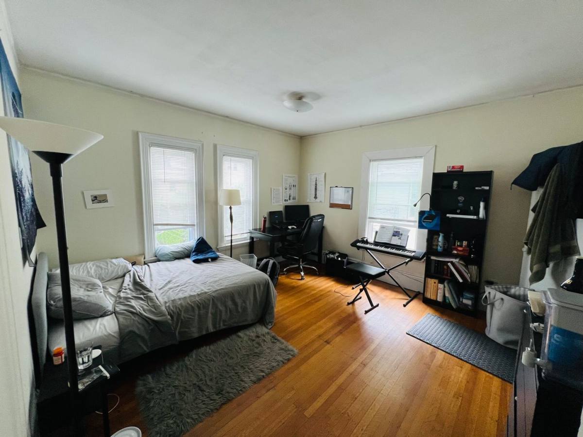 House for rent at 12 Pratt St #11, Allston, MA 02134