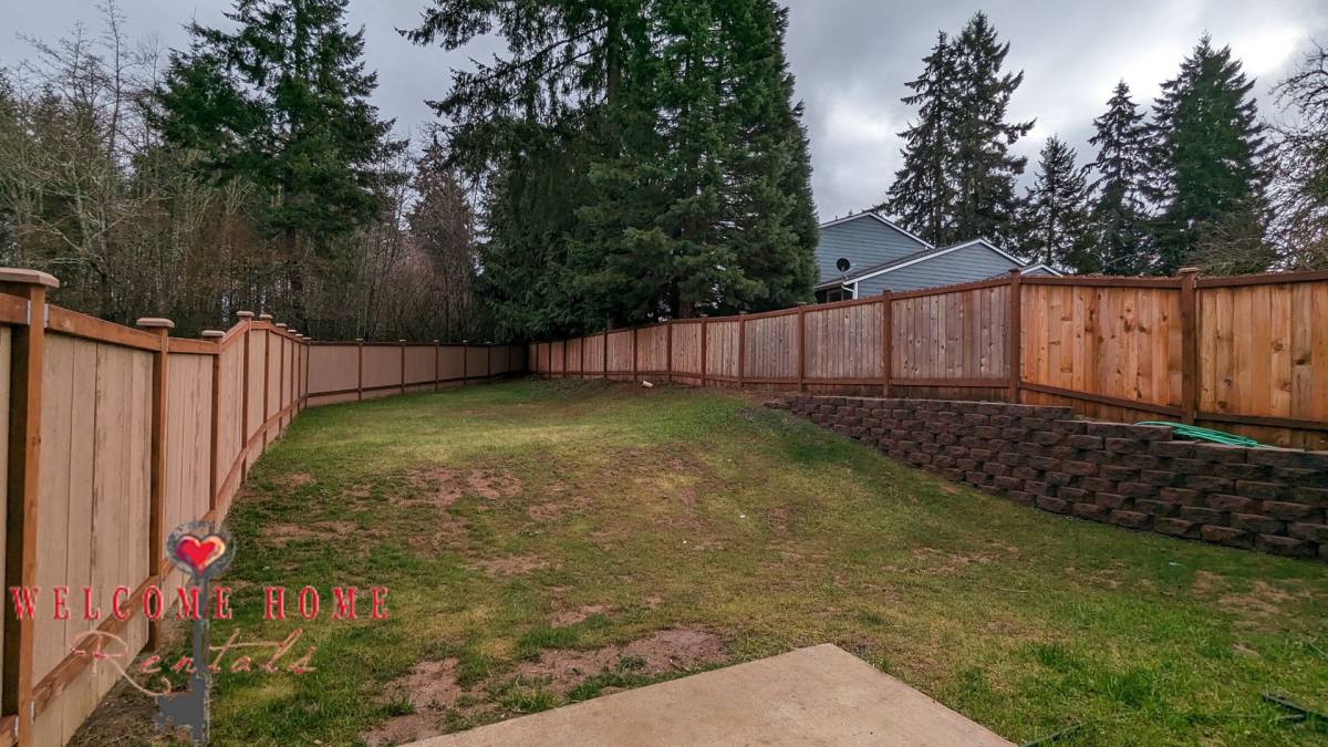 Apartment for rent at 100 & 102 Oak St, Olympia, WA 98516
