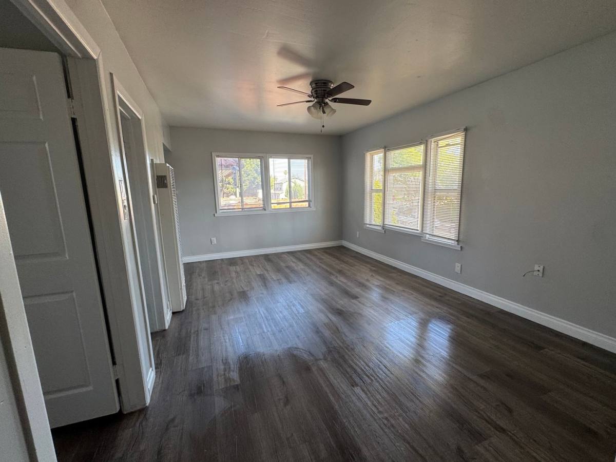 Apartment for rent at 1925 E 8th St, Long Beach, CA 90813