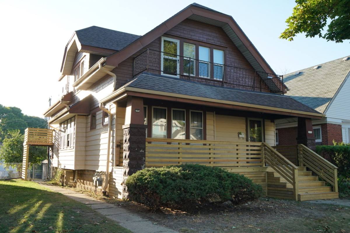 Apartment for rent at 3621 N 15th St, Milwaukee, WI 53206