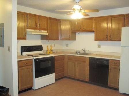 Townhouse for rent at 13 Hummingbird Lane, Merrimack, NH 03054