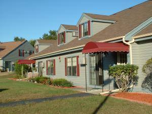 Townhouse for rent at 13 Hummingbird Lane, Merrimack, NH 03054