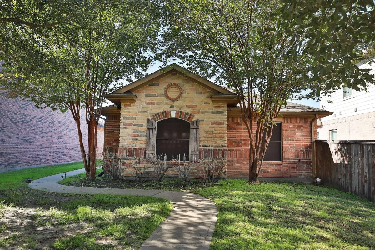 House for rent at 8231 Gran Villa Dr, Cypress, TX 77433