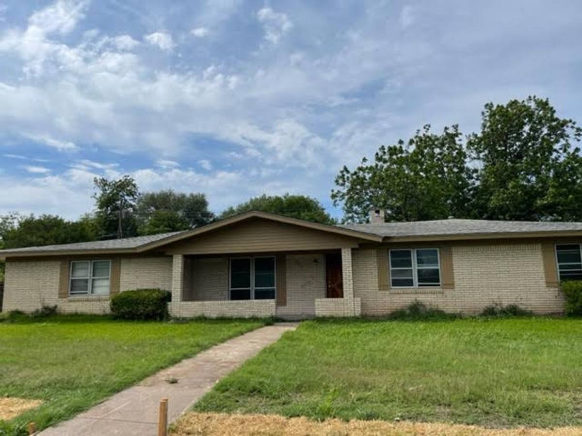 House for rent at 907 Susan Dr, Waco, TX 76706