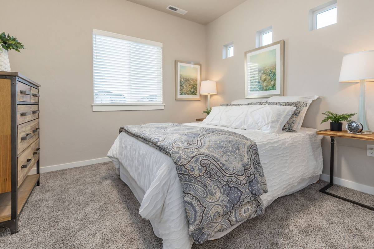 Townhouse for rent at 2491 Sunny Ridge Rd, Nampa, ID 83686