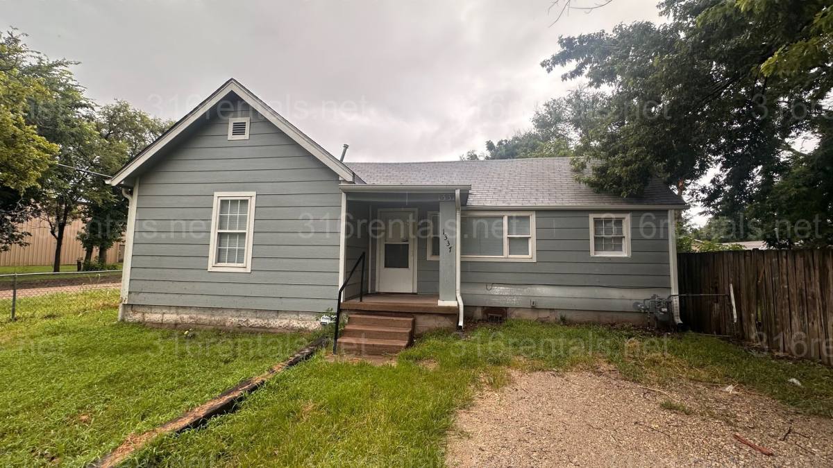 House for rent at 1337 S Bonn St, Wichita, KS 67213