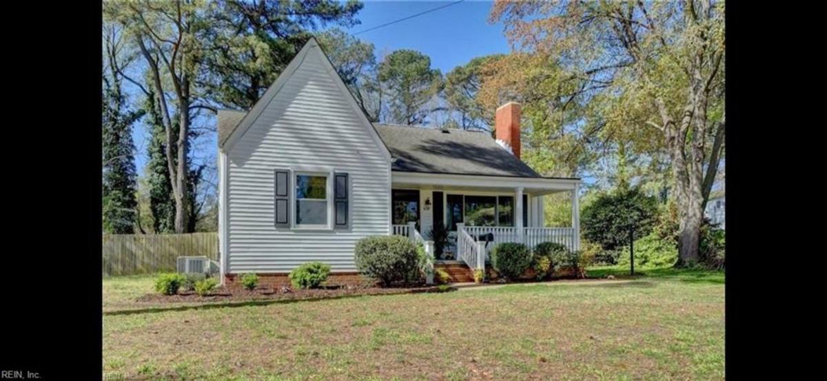 House for rent at 419 Virginia Dr, Norfolk, VA 23505