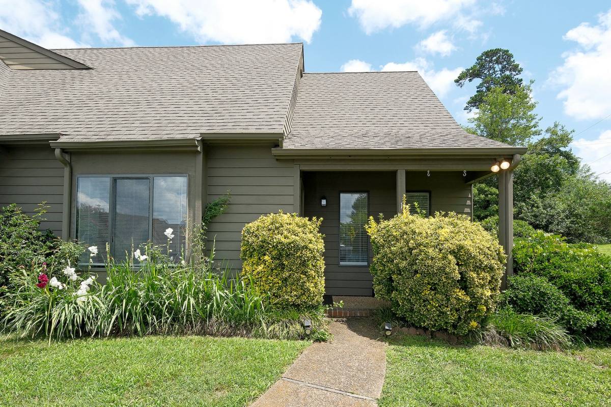 Townhouse for rent at 11 Waterwheel Court, Charlottesville, VA 22902