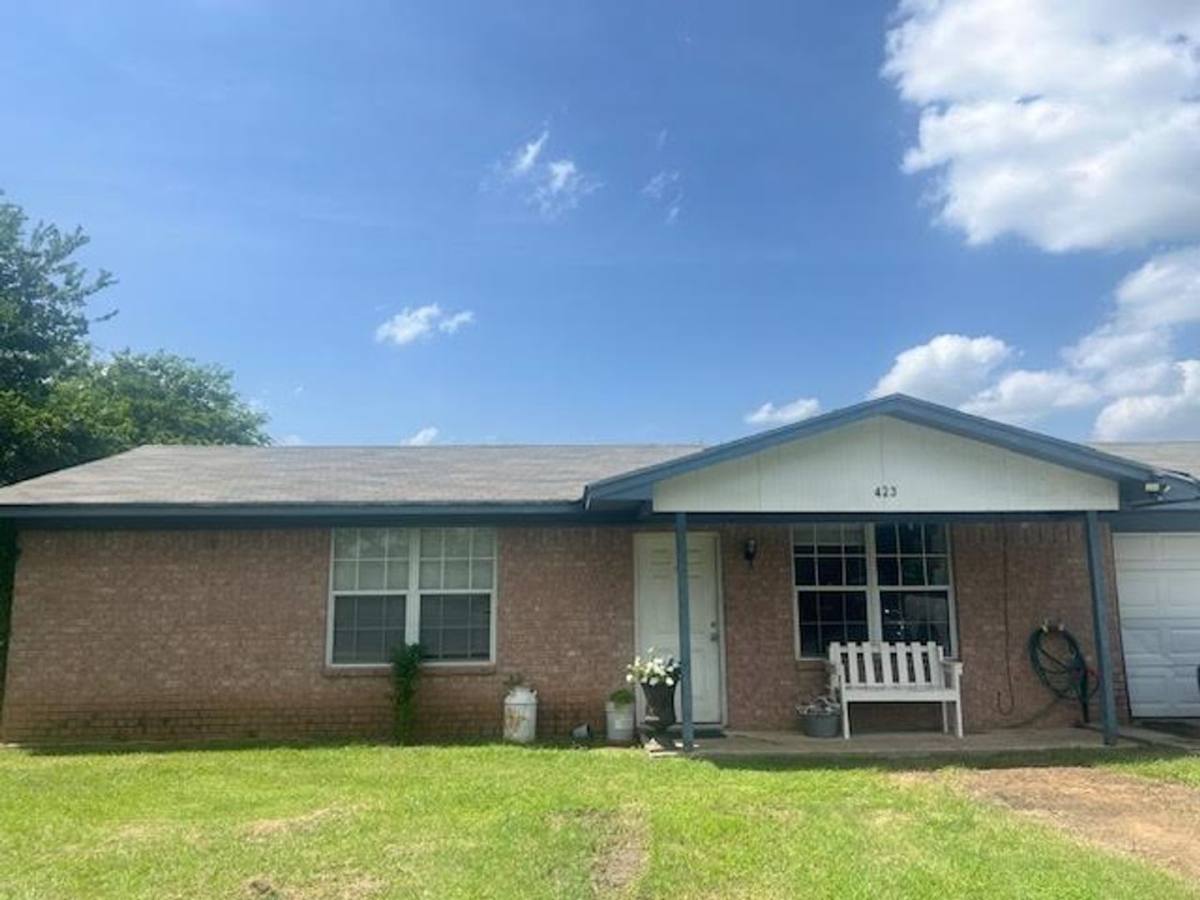 House for rent at 423 Washington Lane, Waco, TX 76708