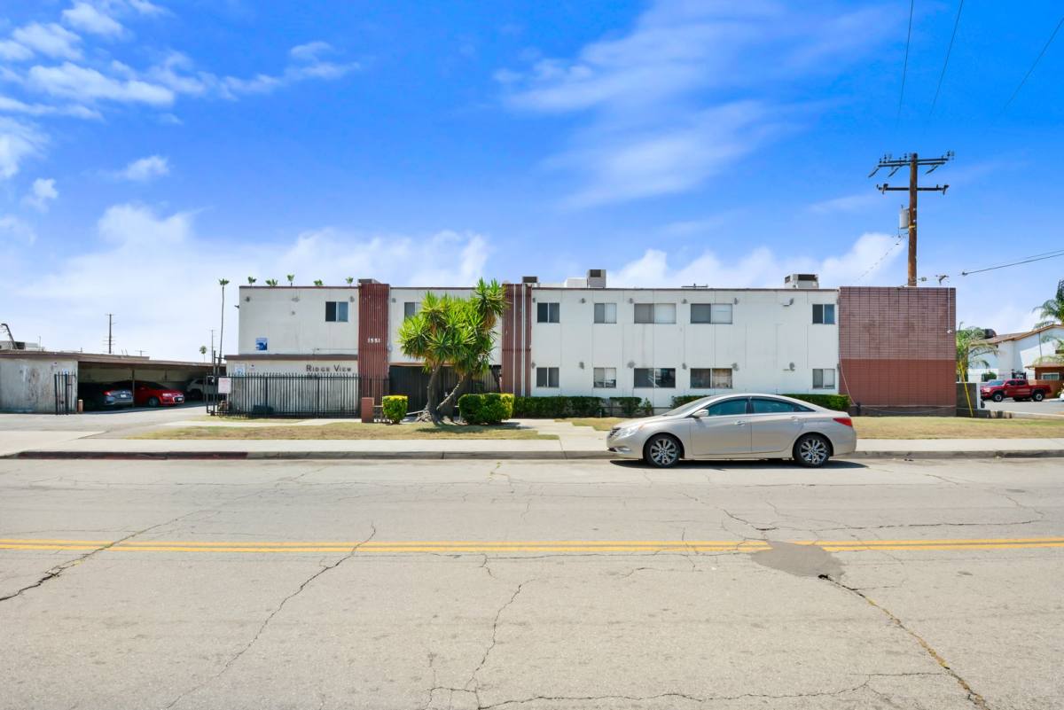 Apartment for rent at 1551 E Date St, San Bernardino, CA 92404