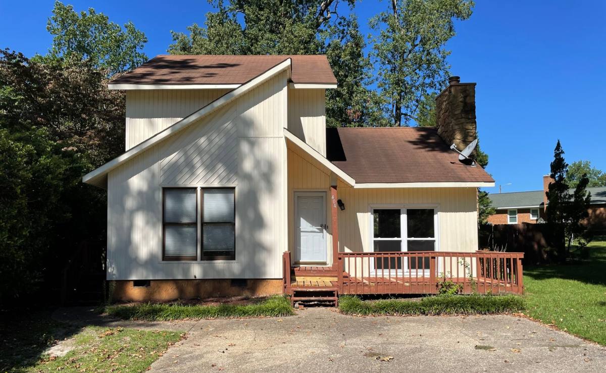 House for rent at 404 Adger Court, Fayetteville, NC 28314
