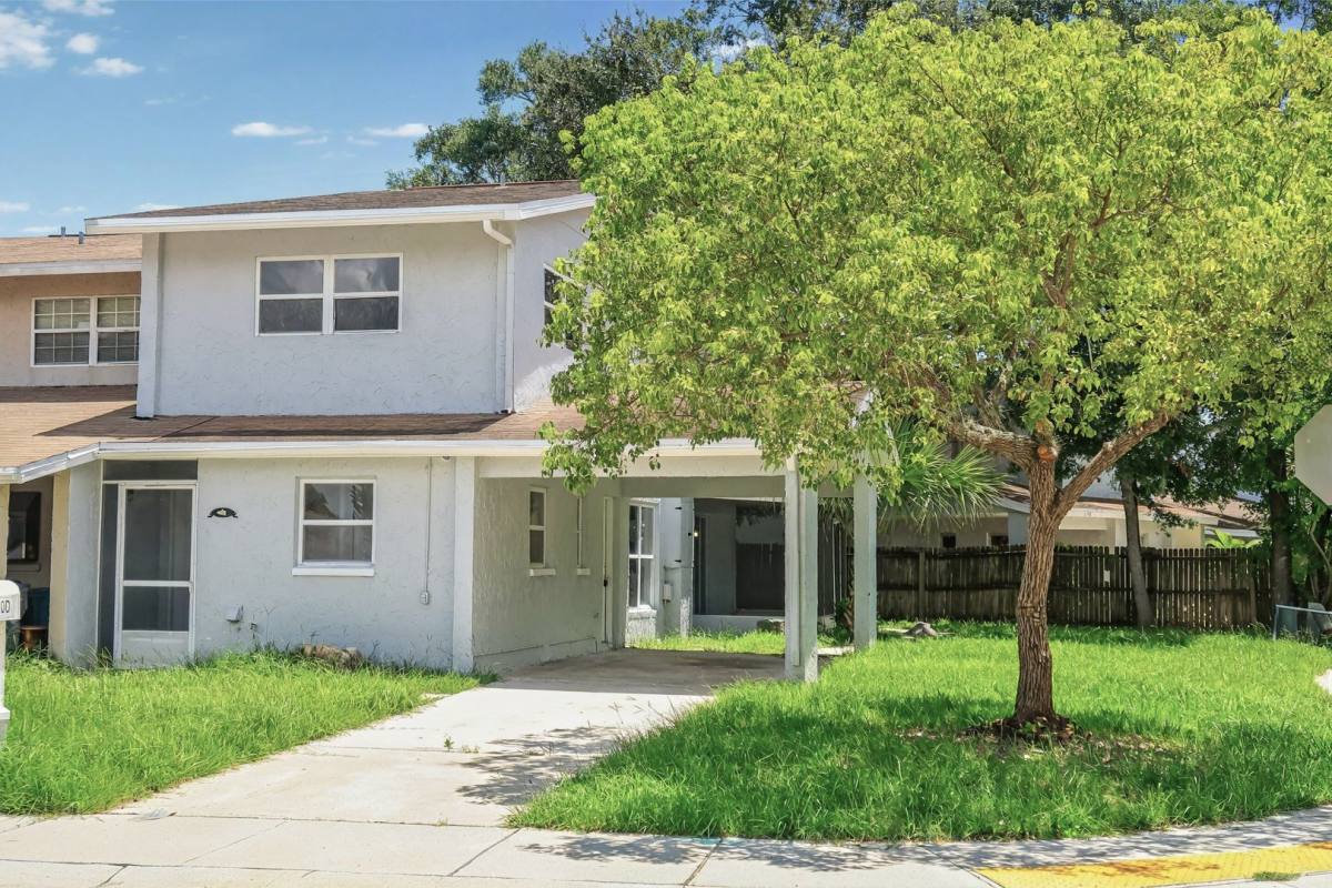 Townhouse for rent at 1700 Azalea Court, Oldsmar, FL 34677
