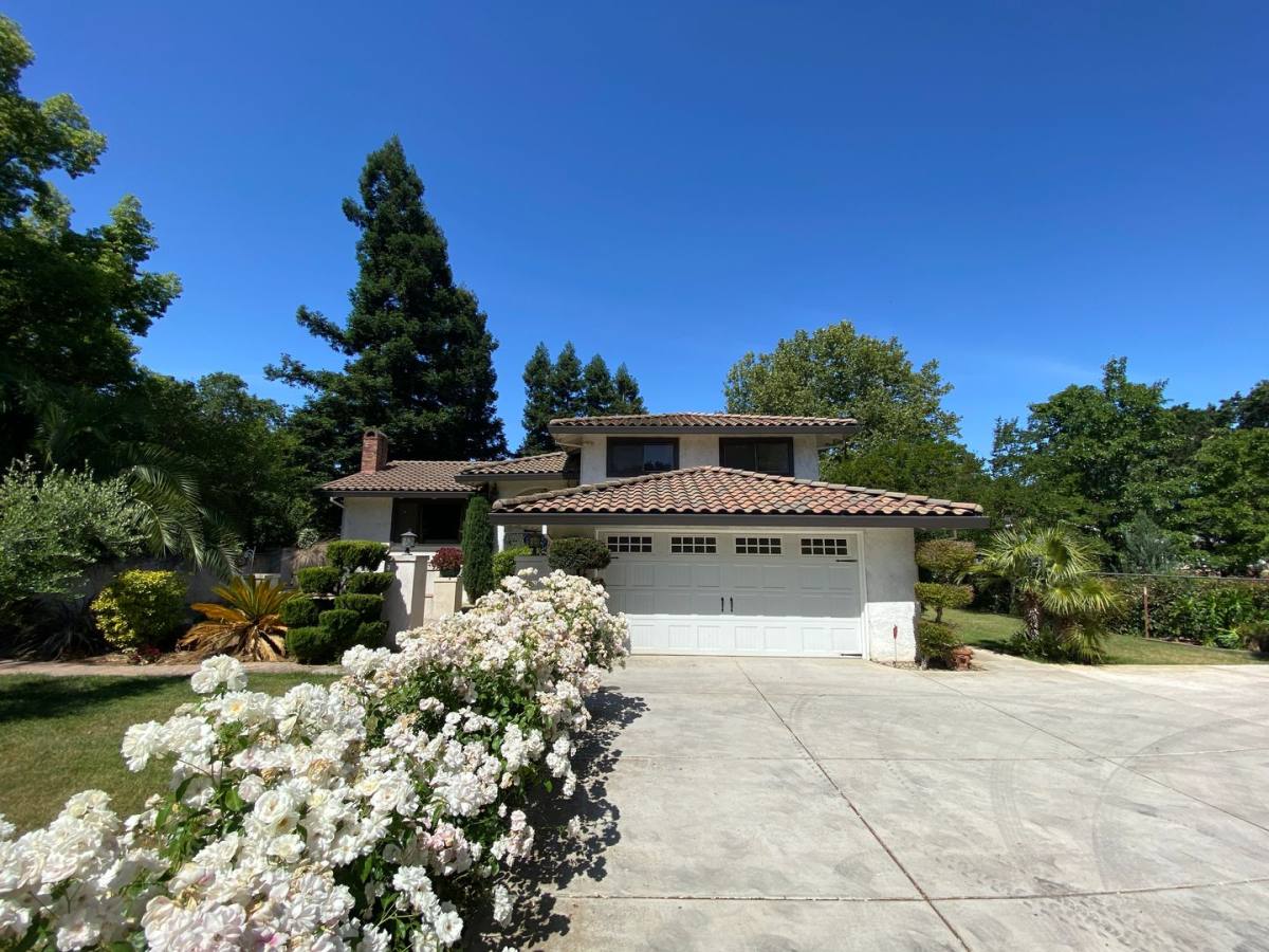 Townhouse for rent at 9194 Bader Rd, Elk Grove, CA 95624
