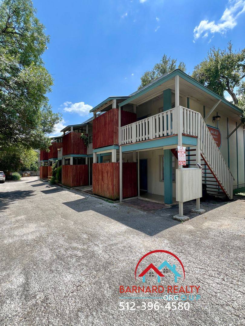 Apartment for rent at 1223 W Hopkins St, San Marcos, TX 78666