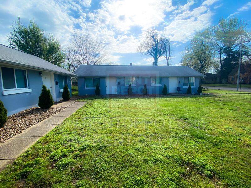 Apartment for rent at 1100 Washington Ave, Evansville, IN 47714