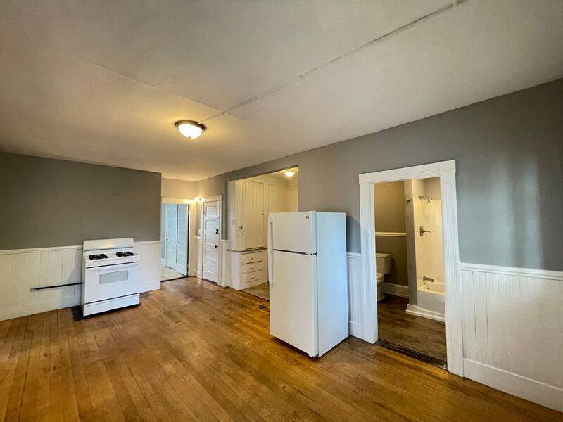 Apartment for rent at 549 Somerville St, Manchester, NH 03103