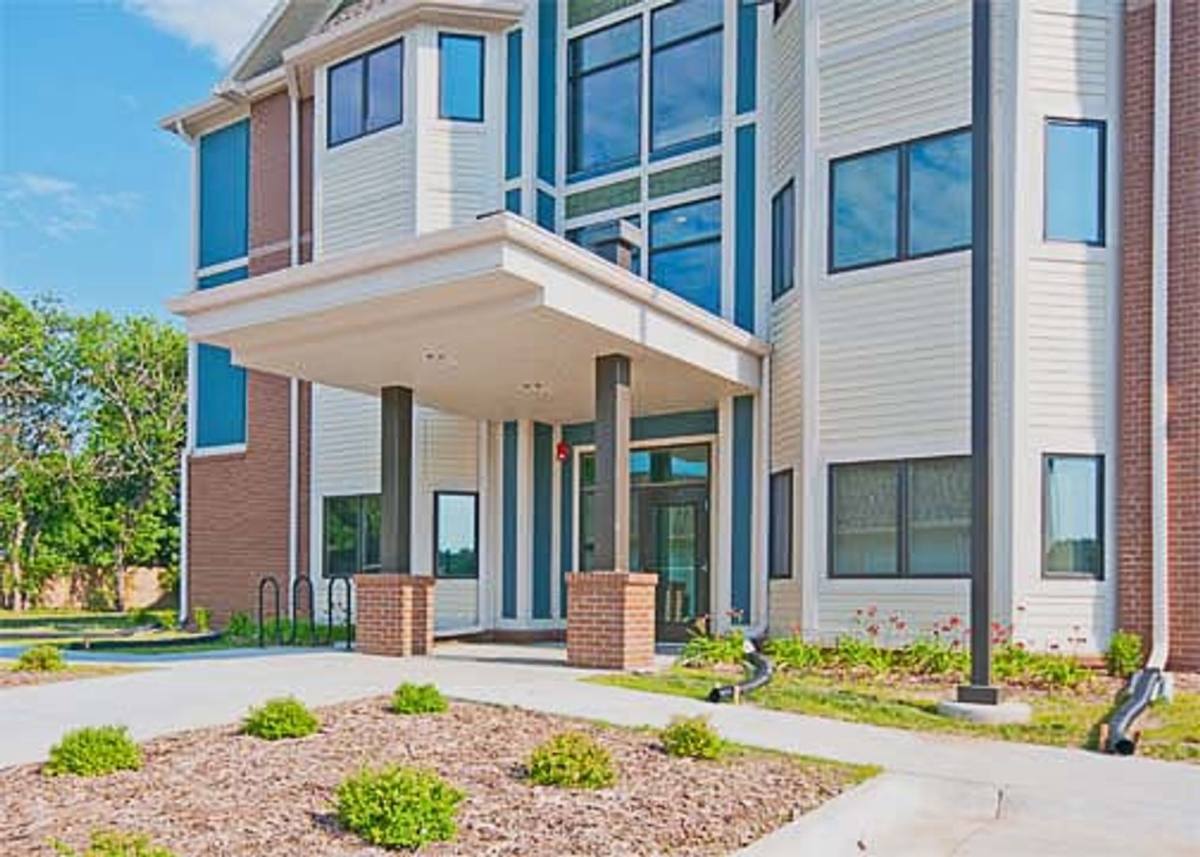 Apartment for rent at 2400 S 19th St, Council Bluffs, IA 51501