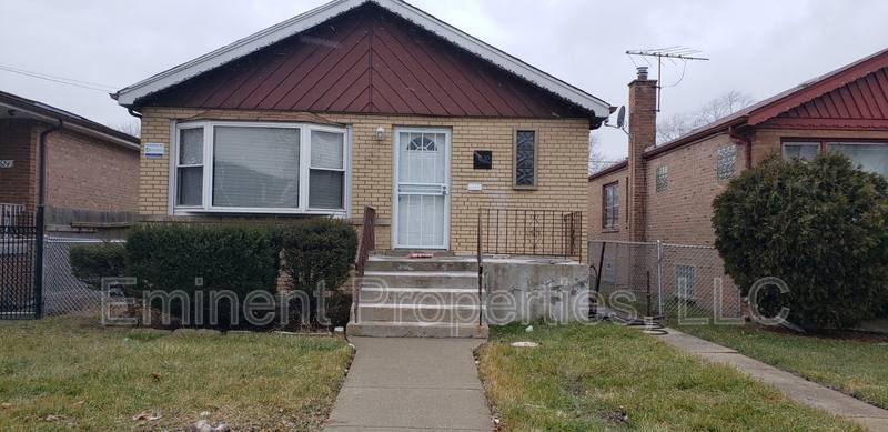 House for rent at 9620 S Wallace St, Chicago, IL 60628