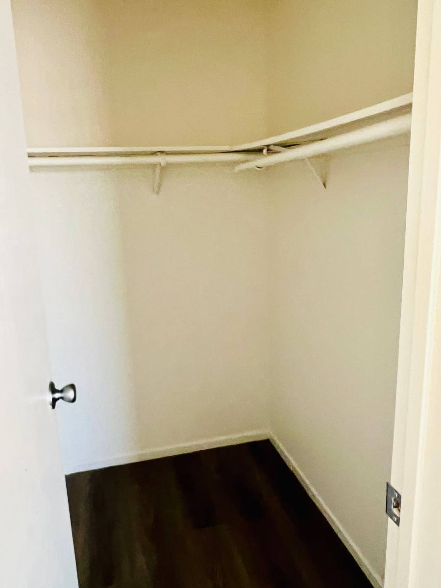 Apartment for rent at 20411 Thunderbird Rd, Apple Valley, CA 92307
