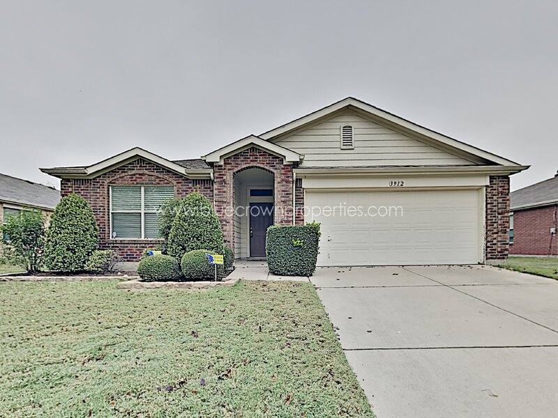 House for rent at 3912 Tuscany Court, Argyle, TX 76226