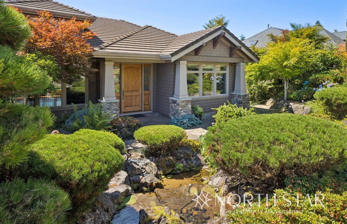 House for rent at 18262 Meadowlark Lane, Lake Oswego, OR 97034