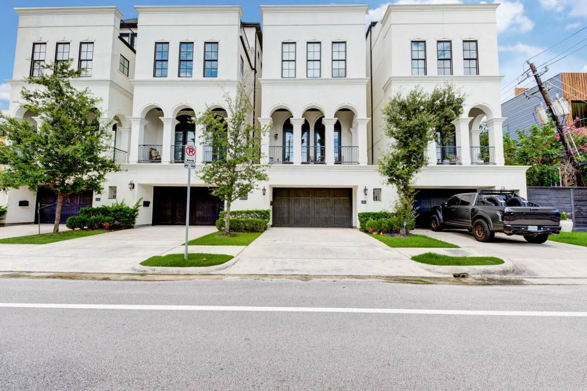 House for rent at 6706 Morningside Dr, Houston, TX 77030