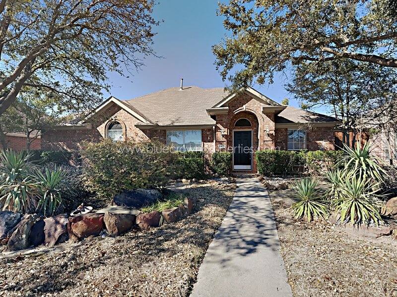 House for rent at 8401 Greenfield Dr, Frisco, TX 75035