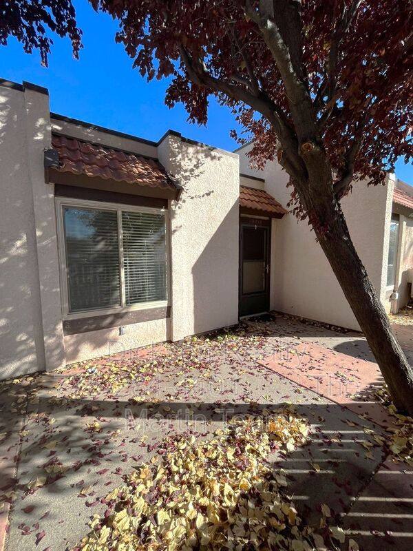 Condo for rent at 1005 Baywood Dr #B, Sparks, NV 89434