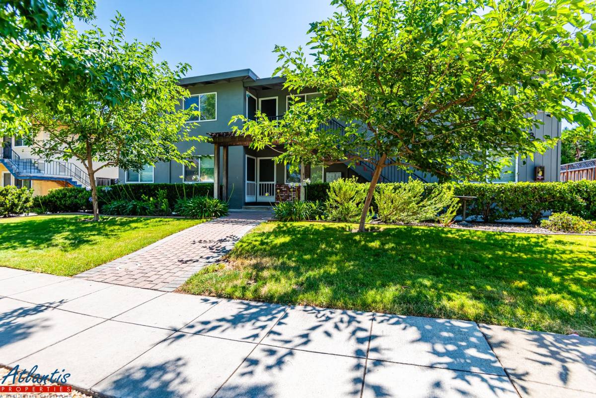 Apartment for rent at 184 Carlton Ave, Los Gatos, CA 95032