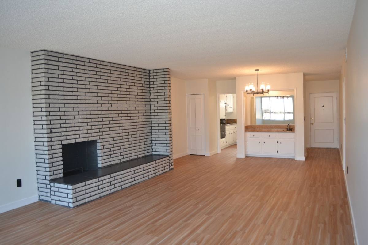 Apartment for rent at 488 W Duarte Rd, Arcadia, CA 91007