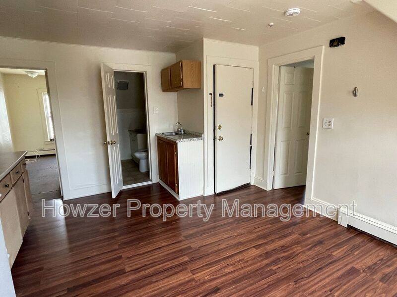 House for rent at 11 Union St #3R, Taunton, MA 02780