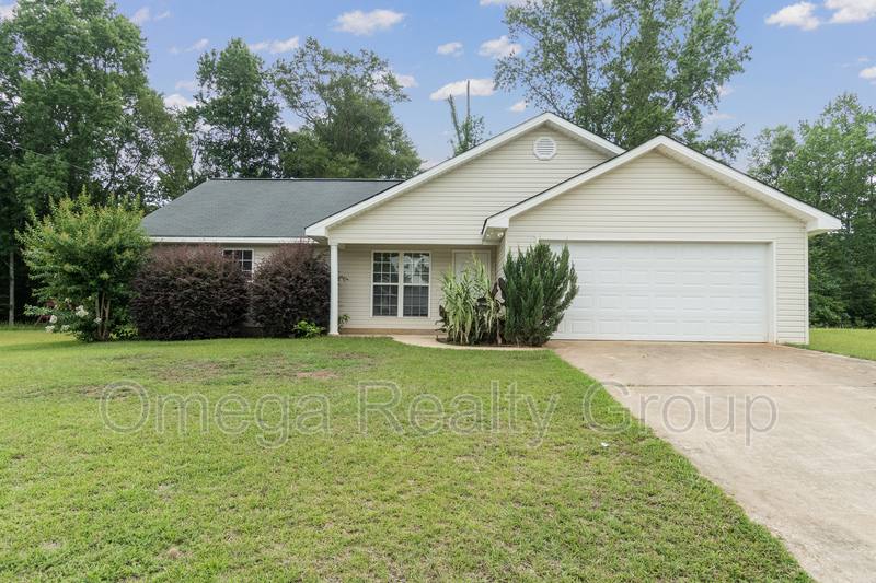 House for rent at 14030 Pump House Rd, Cottondale, AL 35453