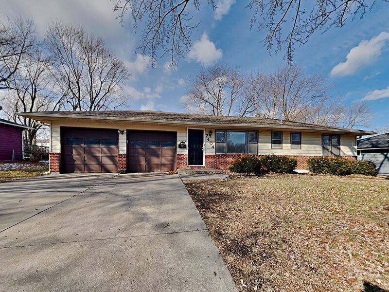 House for rent at 7404 Hedges Ave, Kansas City, MO 64133