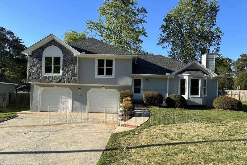 House for rent at 76 Winward Way SE, Smyrna, GA 30082