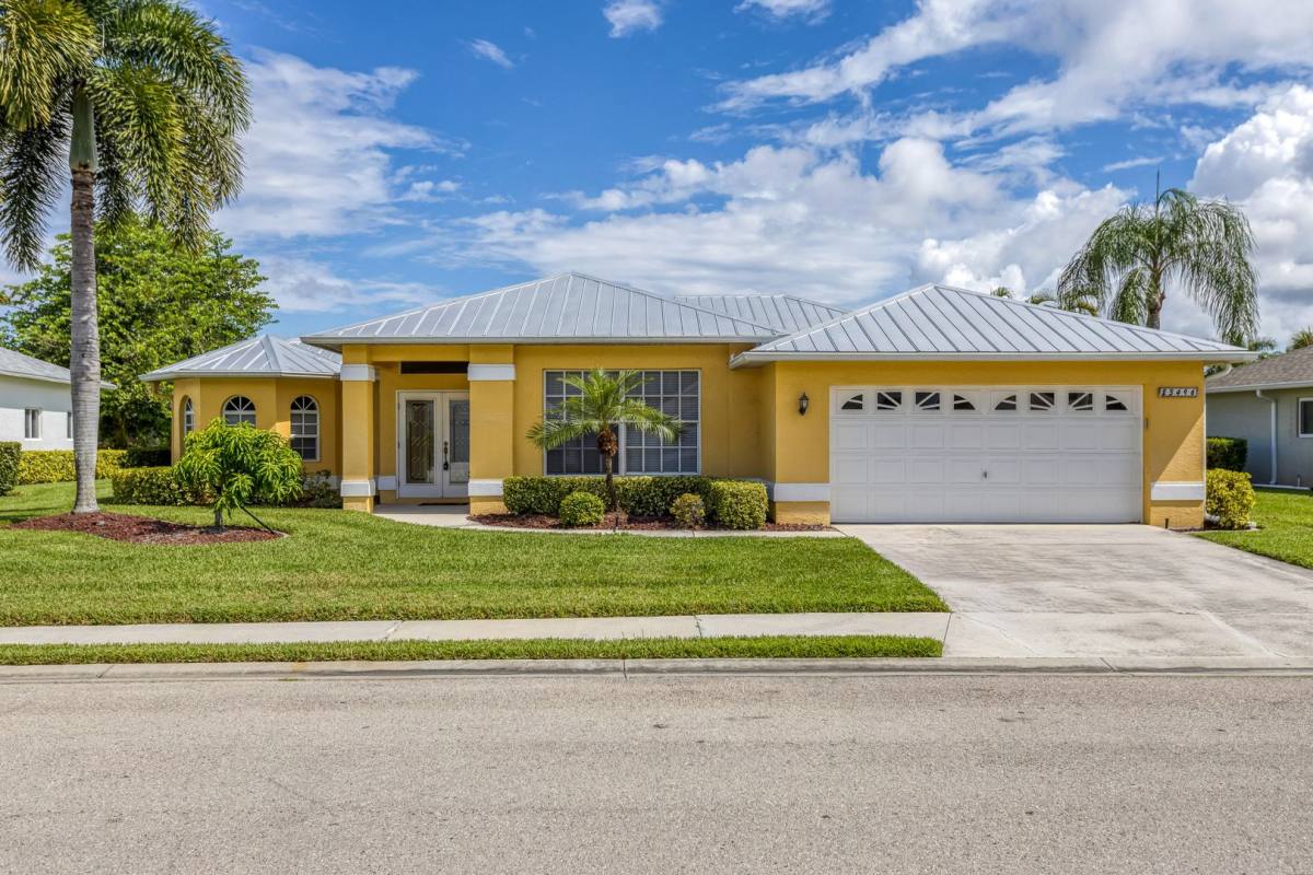 House for rent at 23496 Olde Meadowbrook Circle, Bonita Springs, FL 34134