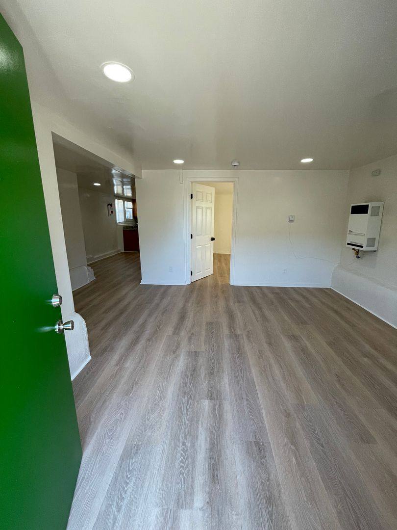 Apartment for rent at 1618-1620 17th St, Oakland, CA 94607
